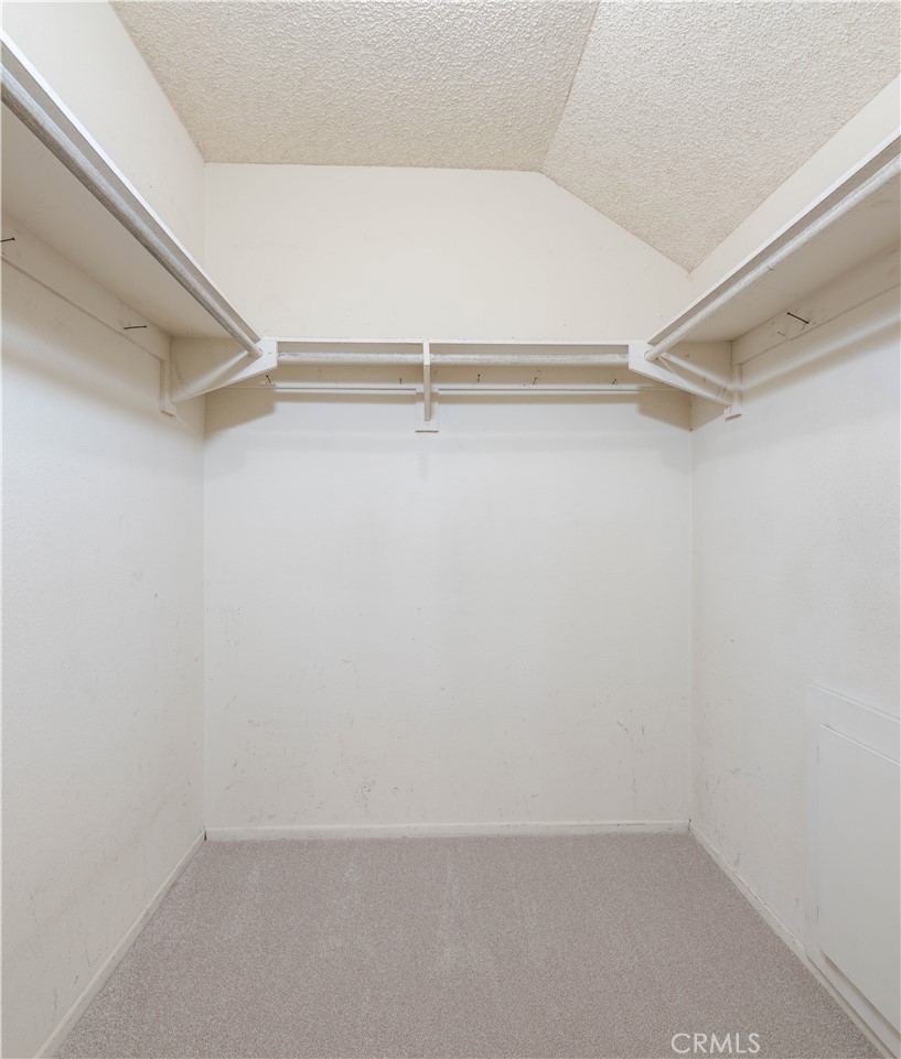 https://media.crmls.org/medias/44b57d35-5e8e-4c20-88e4-e28ce3380ebe.jpg?preset=X-Large