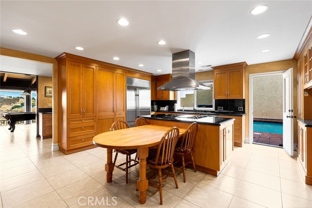 34 sage, Bell Canyon CA: https://media.crmls.org/medias/44b5cd25-3728-401d-af6c-8a499775c3a6.jpg