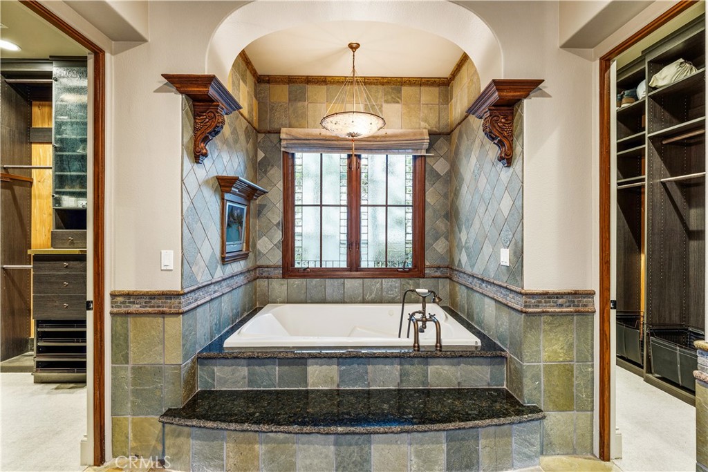 MLS #NP25278615 image #25