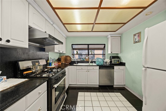 Detail Gallery Image 17 of 44 For 513 N Chandler Ave #E,  Monterey Park,  CA 91754 - 3 Beds | 2/1 Baths