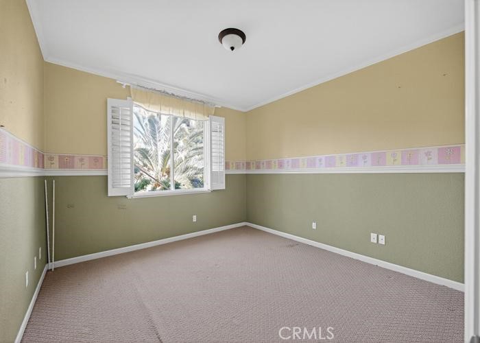 https://media.crmls.org/medias/44b6224a-a4eb-4199-91d4-339e930f4a2f.jpg?preset=X-Large