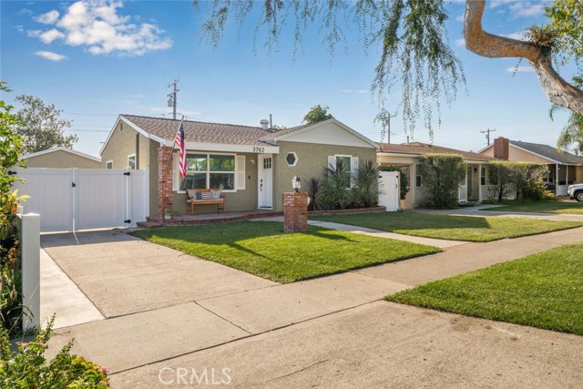 3762 Radnor Avenue, Long Beach, California 90808, 2 Bedrooms Bedrooms, ,1 BathroomBathrooms,Single Family Residence,For Sale,Radnor,PW24173178