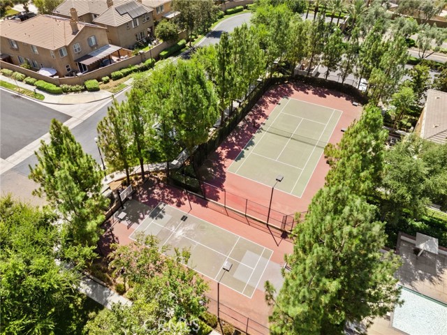 16076 Pesaro Lane, Fontana CA: https://media.crmls.org/medias/44b67a40-b081-4f20-8513-0902a073c37c.jpg