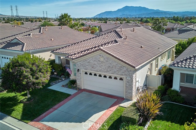 Detail Gallery Image 2 of 55 For 1025 Coto De Caza Ct, Beaumont,  CA 92223 - 2 Beds | 2 Baths