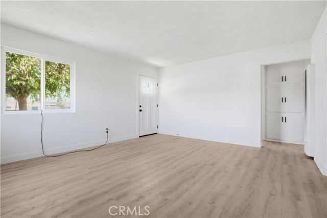 577 Herrington N Avenue, San Bernardino CA: https://media.crmls.org/medias/44b7ca4b-f319-4d3c-bdb4-b41a0d1f1566.jpg