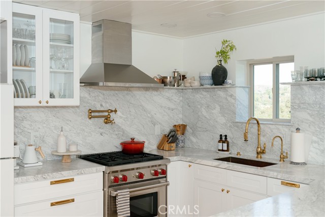 Detail Gallery Image 10 of 41 For 16851 Hay, Chino Hills,  CA 91709 - 2 Beds | 2 Baths