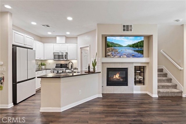 Detail Gallery Image 7 of 28 For 8029 Spencer St, Chino,  CA 91708 - 2 Beds | 2/1 Baths