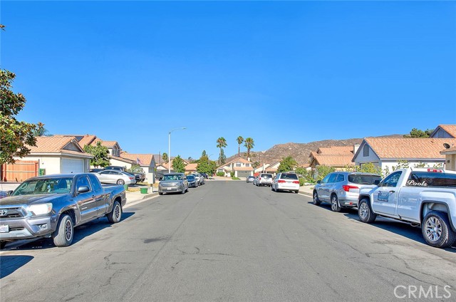 Detail Gallery Image 9 of 10 For 25348 Maxy Dr, Moreno Valley,  CA 92551 - 4 Beds | 3 Baths