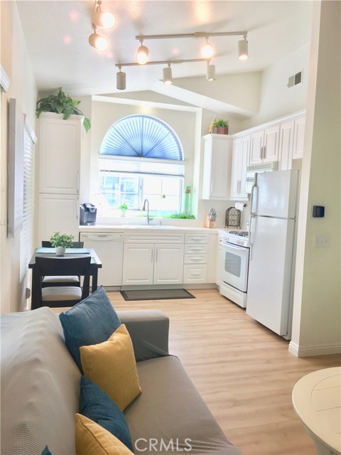 Detail Gallery Image 13 of 45 For 23412 Pacific Park Dr 16d,  Aliso Viejo,  CA 92656 - 1 Beds | 1 Baths