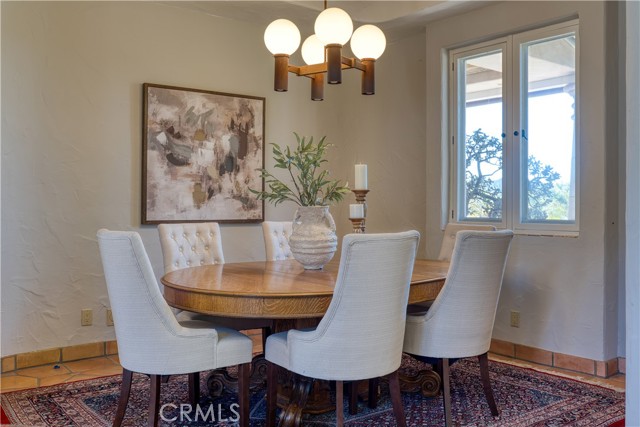 1220 Bassi Drive, San Luis Obispo CA: https://media.crmls.org/medias/44b89a81-d877-49df-a854-506570474f2b.jpg