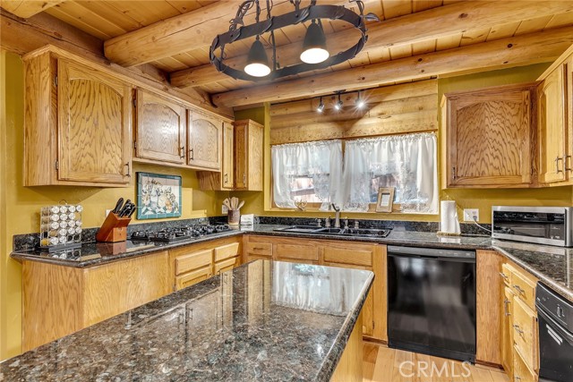 Detail Gallery Image 28 of 75 For 53299 Forest Lake Dr, Idyllwild,  CA 92549 - 4 Beds | 4/2 Baths
