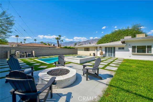 642 S Mountain View Drive, Palm Springs CA: https://media.crmls.org/medias/44b9390a-4703-401c-92da-4b9784495a82.jpg