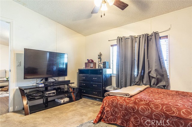 Detail Gallery Image 30 of 55 For 14411 Palmdale Rd #64,  Victorville,  CA 92392 - 3 Beds | 2 Baths
