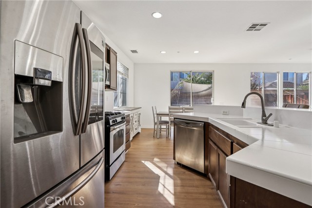 Detail Gallery Image 8 of 27 For 11372 Riverpass Ct, Riverside,  CA 92505 - 3 Beds | 2/1 Baths