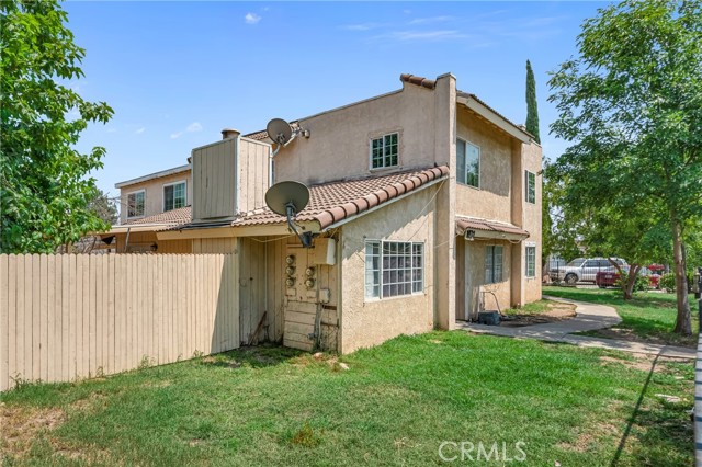 Detail Gallery Image 3 of 20 For 1031 N Lilac Ave, Rialto,  CA 92376 - – Beds | – Baths
