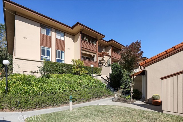 5937 Armaga Spring Rd, Rancho Palos Verdes, California 90275, 2 Bedrooms Bedrooms, ,1 BathroomBathrooms,Residential,Sold,Armaga Spring Rd,SB22018203