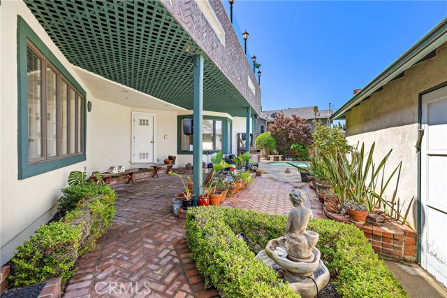 Detail Gallery Image 45 of 49 For 8001 Alverstone Ave, Los Angeles,  CA 90045 - 3 Beds | 4 Baths
