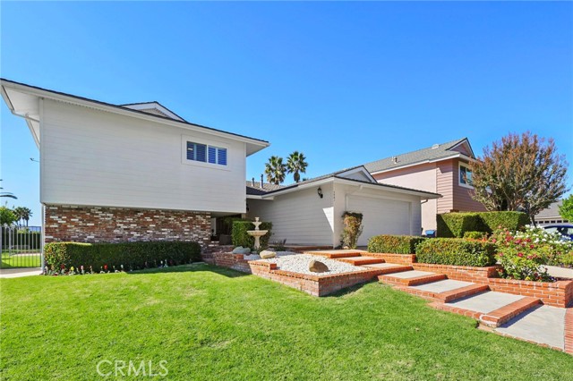 5561 Rainbow Crest Drive, Agoura Hills, California 91301, 4 Bedrooms Bedrooms, ,3 BathroomsBathrooms,Single Family Residence,For Sale,Rainbow Crest,WS24226854