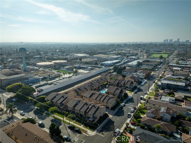 Detail Gallery Image 30 of 31 For 12421 Ramona, Hawthorne,  CA 90250 - 3 Beds | 3 Baths