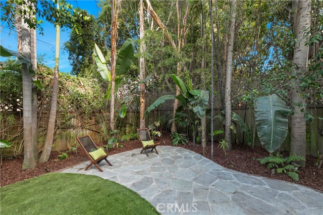 1156 S Carmelina Avenue, Los Angeles CA: https://media.crmls.org/medias/44bcf2b8-e9b5-4627-959b-b2c5eefd7ab0.jpg