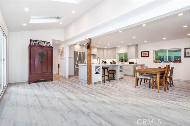 Detail Gallery Image 5 of 45 For 330 S Topanga Canyon Blvd., Topanga,  CA 90290 - 1 Beds | 1 Baths