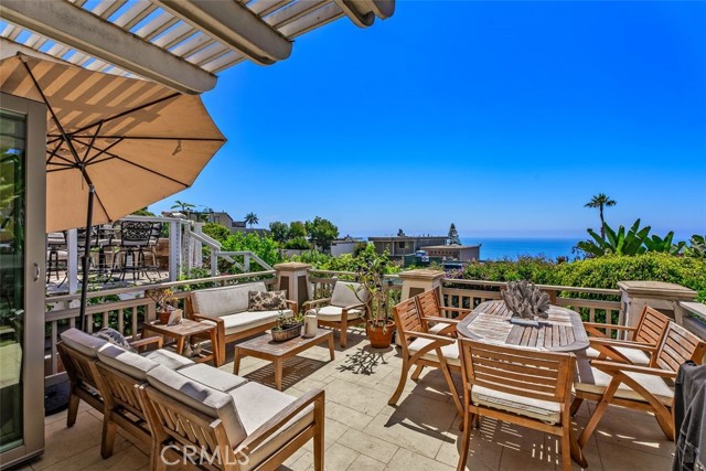 Detail Gallery Image 13 of 41 For 32002 Coast Hwy, Laguna Beach,  CA 92651 - 3 Beds | 3/1 Baths