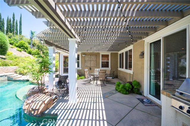 Detail Gallery Image 9 of 29 For 12430 Split Rein Dr, Rancho Cucamonga,  CA 91739 - 4 Beds | 2/1 Baths