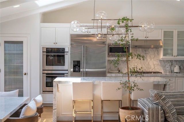 Detail Gallery Image 6 of 56 For 461 Poplar St, Laguna Beach,  CA 92651 - 4 Beds | 4 Baths