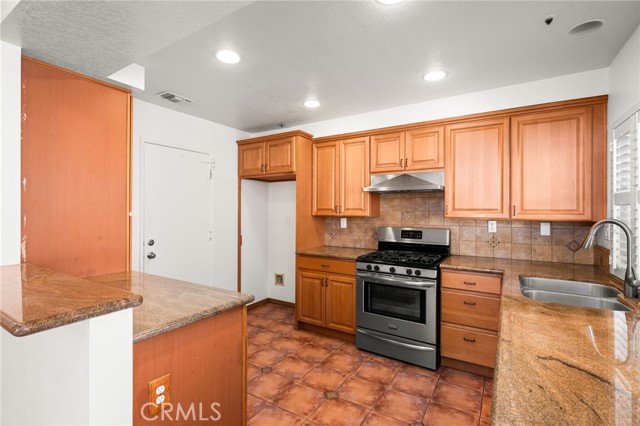 Detail Gallery Image 11 of 31 For 13474 Columbus, Fontana,  CA 92336 - 2 Beds | 2 Baths
