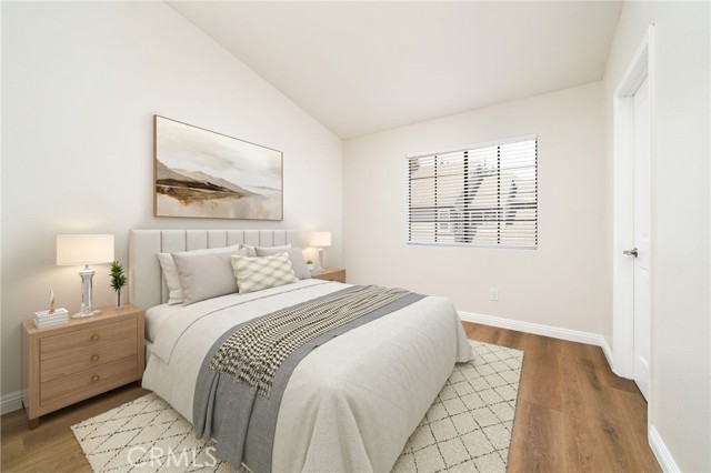 270 Fern Court, Azusa CA: https://media.crmls.org/medias/44c147c5-1e39-46a2-ad47-e1afca1f0793.jpg