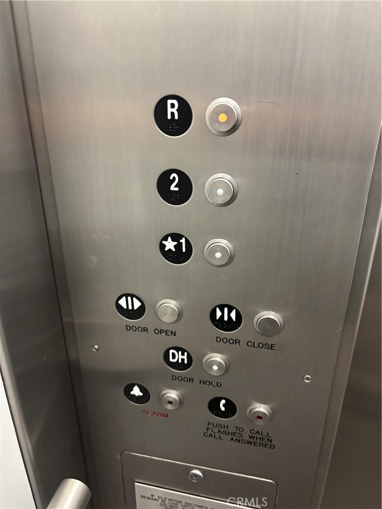 https://media.crmls.org/medias/44c17260-ab06-4529-952f-4b0a8e0634a5.jpg?preset=X-Large