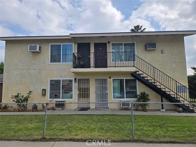 1558 N Hope Avenue, Ontario CA: https://media.crmls.org/medias/44c33c59-d219-4ba3-9aaf-c8a229182eaf.jpg
