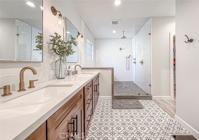 843 Encino Vista Drive, Thousand Oaks CA: https://media.crmls.org/medias/44c49f16-b5f0-4b48-88de-64232de35771.jpg