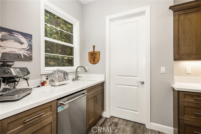 Image 23 of 69 For 33 Sorrel  