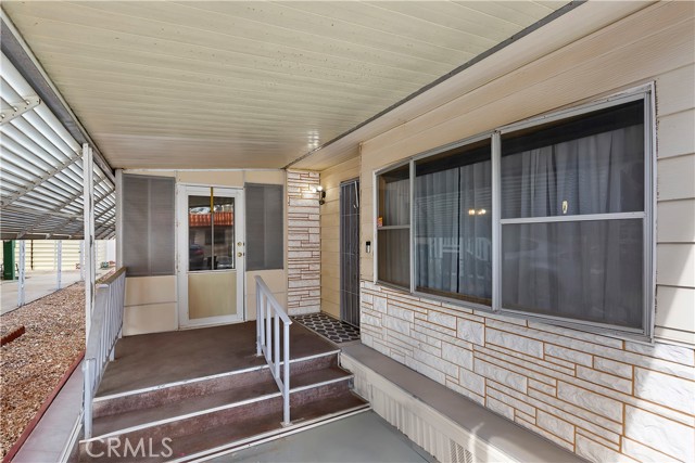 3500 Buchanan Street, Riverside CA: https://media.crmls.org/medias/44c5dcee-c22b-438e-aefd-2f8df9724123.jpg