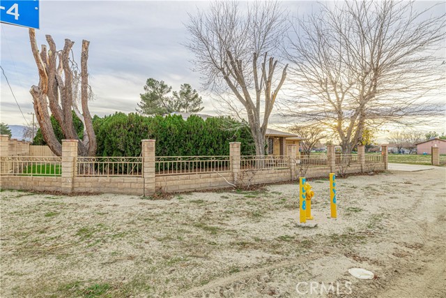 Detail Gallery Image 5 of 57 For 9756 E Avenue S4, Littlerock,  CA 93543 - 3 Beds | 2 Baths