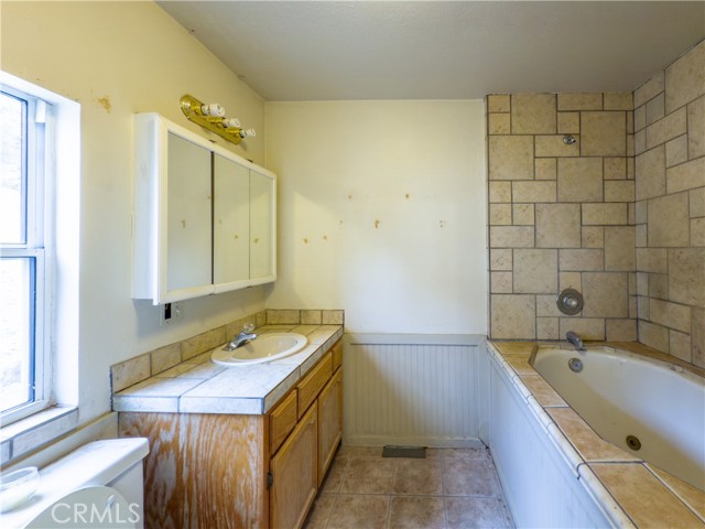 Detail Gallery Image 25 of 56 For 40882 Jean Rd, Oakhurst,  CA 93644 - 2 Beds | 2 Baths