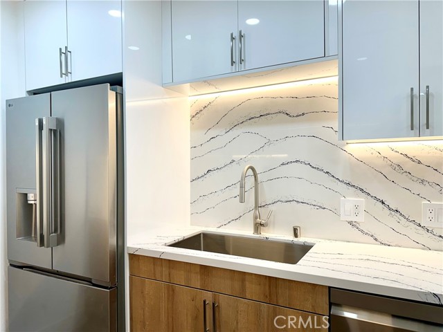 Detail Gallery Image 7 of 24 For 301 Ashland Ave #2,  Santa Monica,  CA 90405 - 1 Beds | 1 Baths