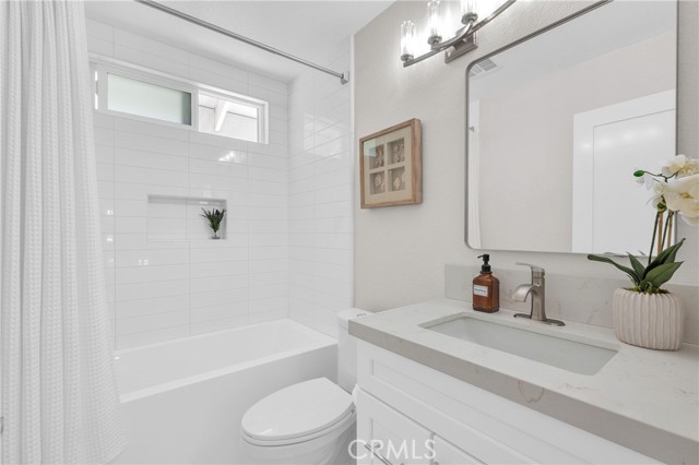 21212 Valleyview Drive, Walnut CA: https://media.crmls.org/medias/44ca0cf9-abec-4b45-b4ea-65832da67537.jpg