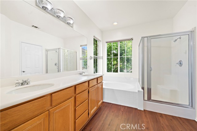 68 Kyle Court, Ladera Ranch CA: https://media.crmls.org/medias/44cb6018-7c93-4f57-adff-48dca9973268.jpg