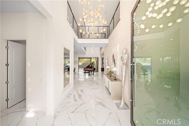 Detail Gallery Image 11 of 75 For 83 Lunar, Irvine,  CA 92618 - 5 Beds | 6/1 Baths