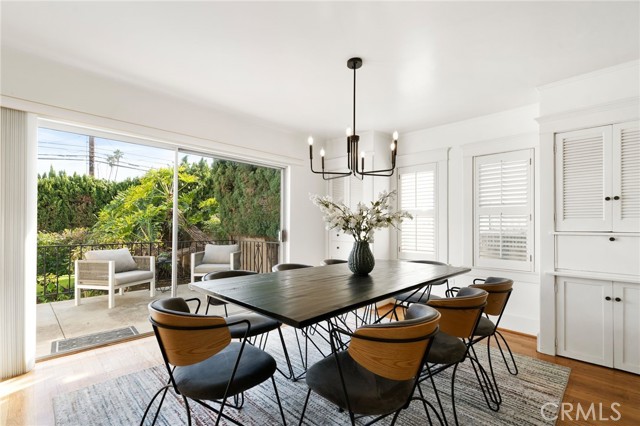 Detail Gallery Image 9 of 29 For 538 Palisades Ave, Santa Monica,  CA 90402 - 4 Beds | 3 Baths