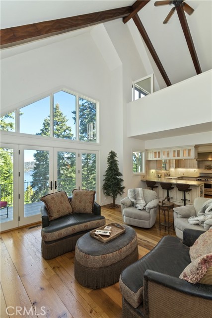 Detail Gallery Image 17 of 59 For 319 Mittry Ln, Lake Arrowhead,  CA 92352 - 2 Beds | 2/1 Baths