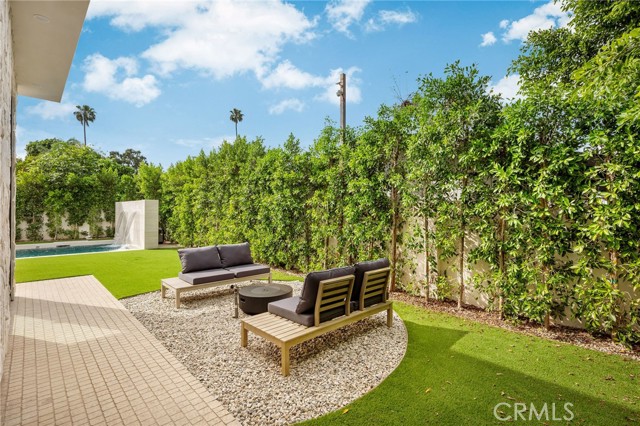 Detail Gallery Image 15 of 72 For 15447 Huston, Sherman Oaks,  CA 91403 - 5 Beds | 5/1 Baths