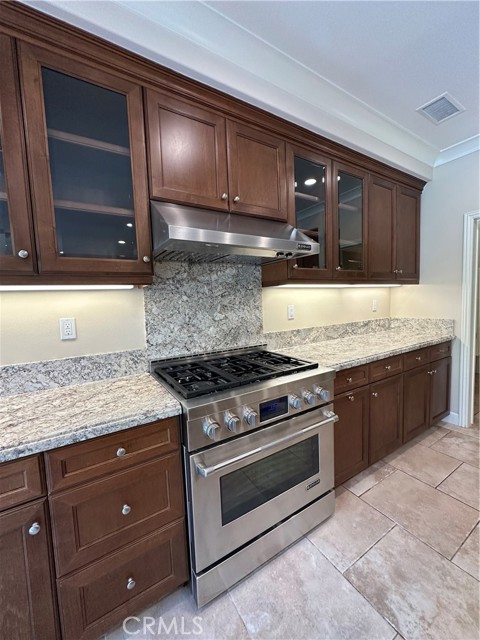 53 Triana, Irvine CA: https://media.crmls.org/medias/44ce9e57-229b-4448-bebf-4a8d693ea097.jpg