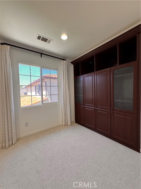44 Arcata, Irvine CA: https://media.crmls.org/medias/44cf8b40-a61b-4df6-806b-1623d3b24f14.jpg