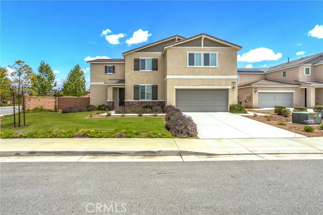 Detail Gallery Image 2 of 35 For 1004 Violet Ct, Calimesa,  CA 92320 - 5 Beds | 3 Baths