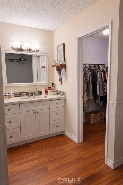 Detail Gallery Image 7 of 22 For 2410 N Justin, Simi Valley,  CA 93065 - 4 Beds | 2 Baths