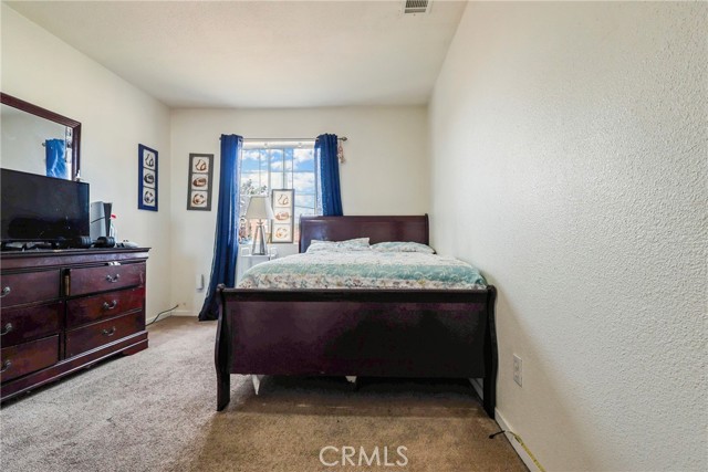 Detail Gallery Image 21 of 24 For 1801 W Cameron St, Long Beach,  CA 90810 - 4 Beds | 3 Baths