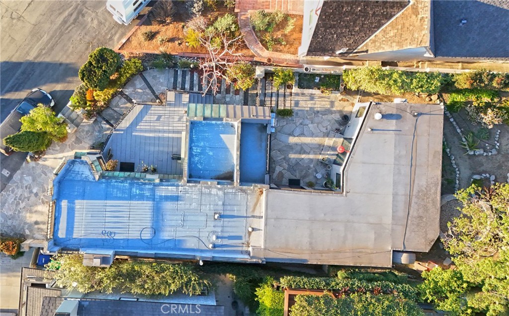 https://media.crmls.org/medias/44d2f2c0-35d3-4636-b6d7-ec4564cd1604.jpg?preset=X-Large